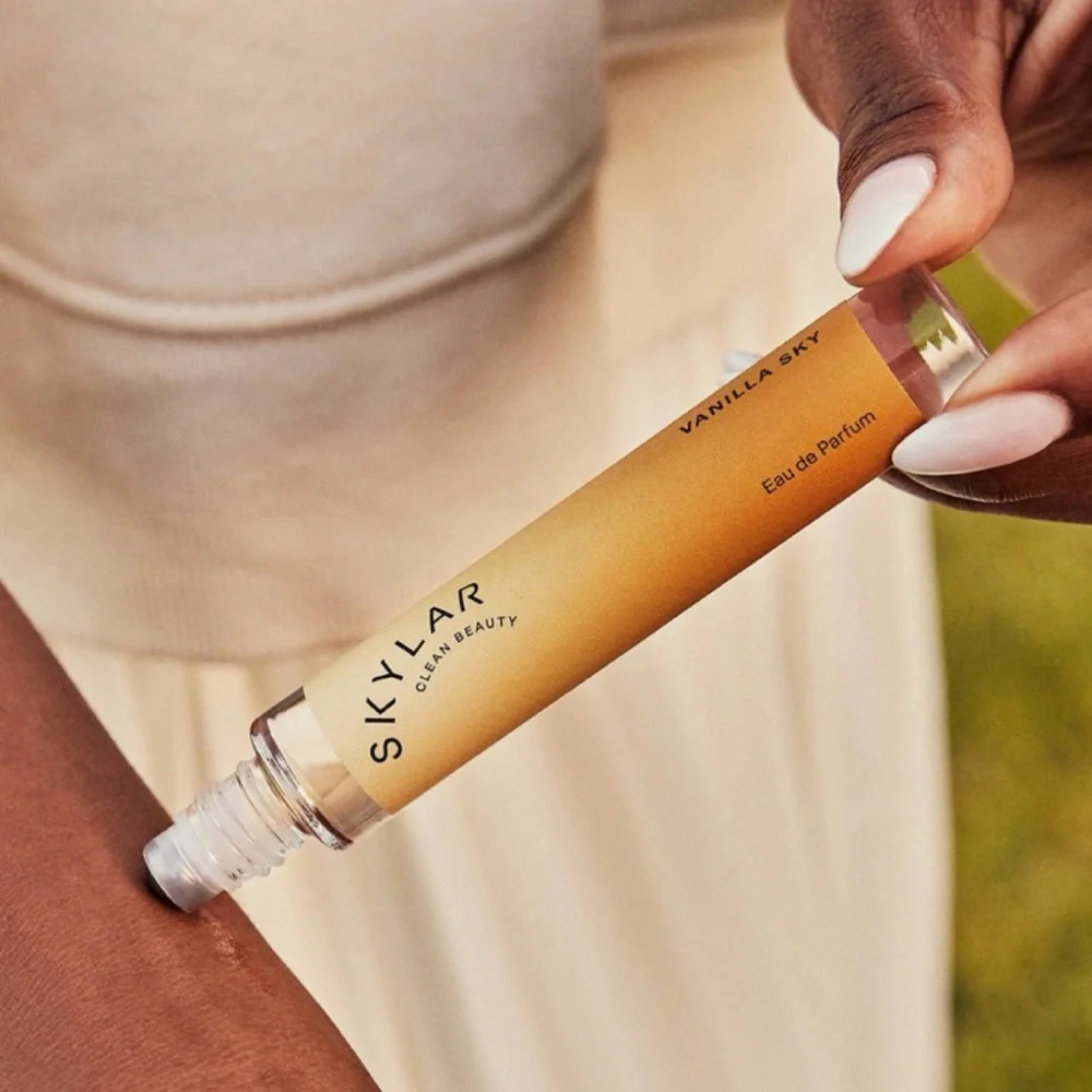 NIB Skylar Vanilla Sky Eau de Parfum travel Rollerball - Picture 2 of 8